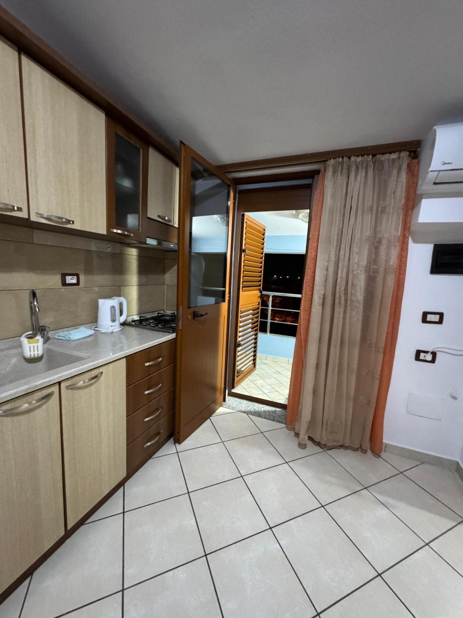 Ferienwohnung Aleksi&Eli Shkodra Exterior foto